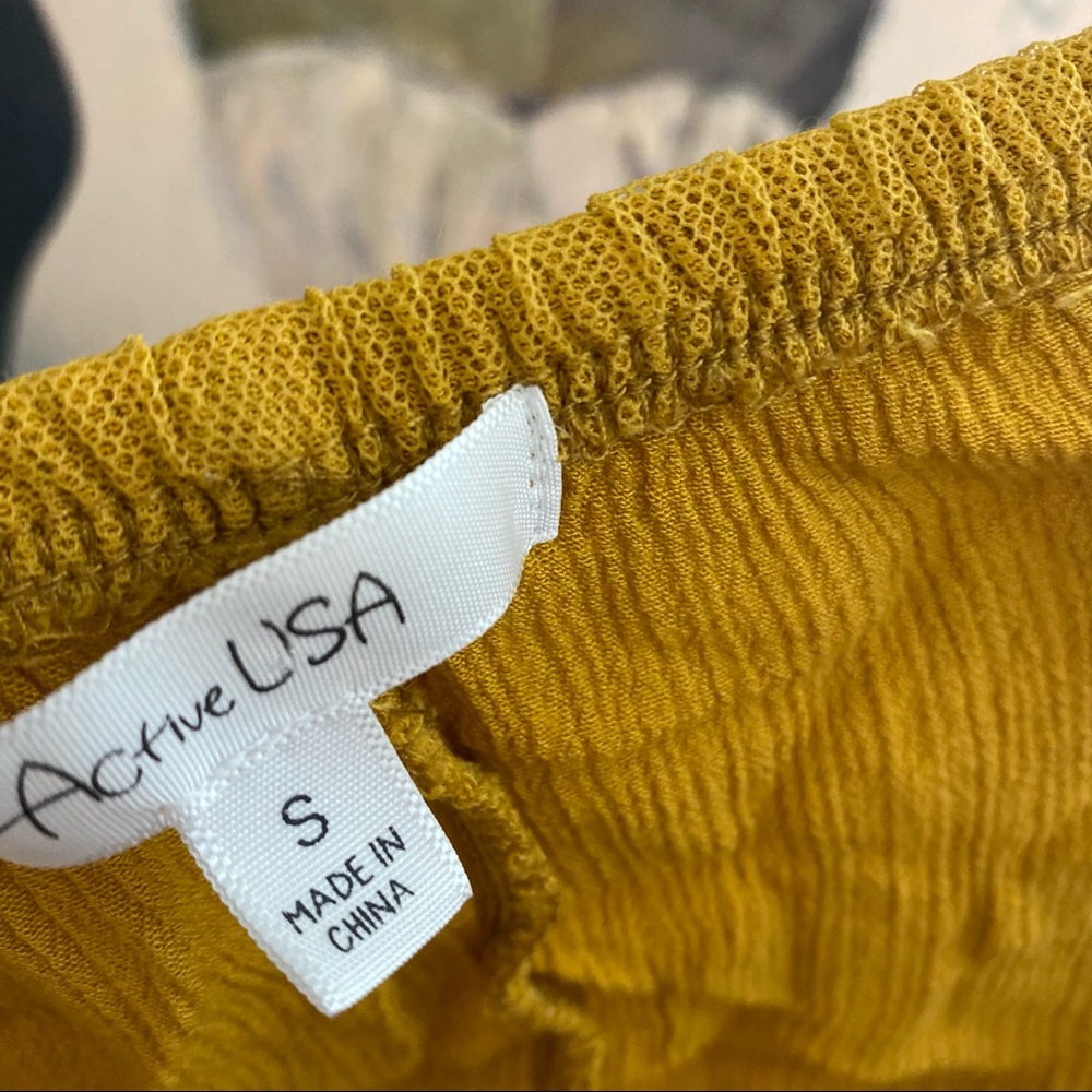 Yellow Top - Picture 4 of 4